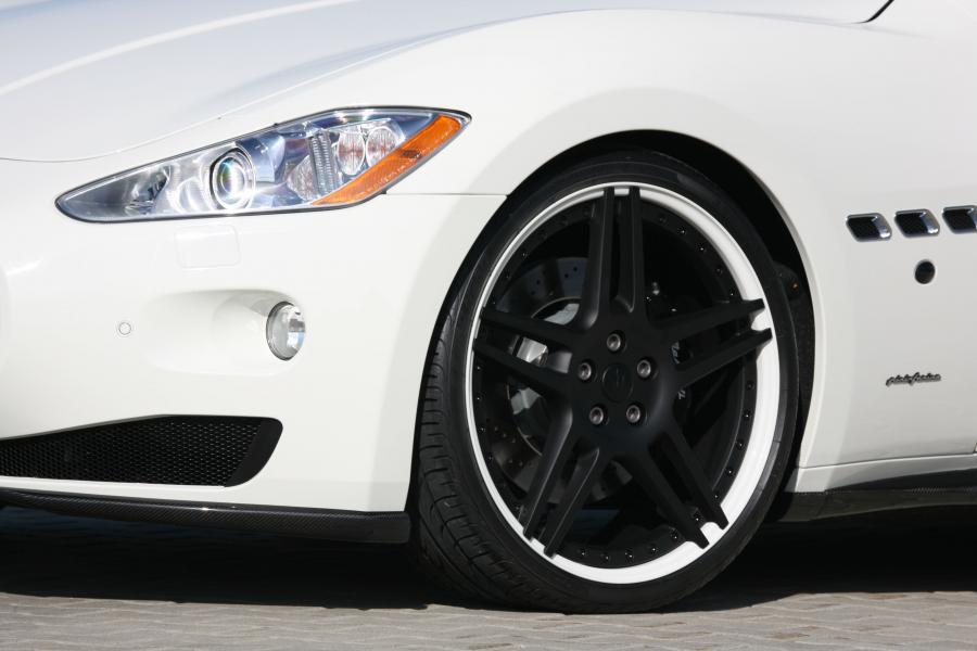  Maserati GranCabrio Tridente by Novitec Rosso 2011 года  (фото 21 из 51)